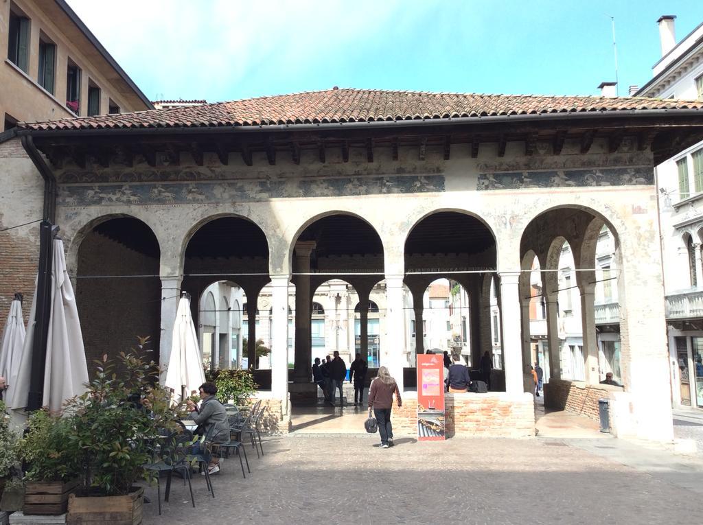 La Loggia Al Duomo - Treviso Apartment ภายนอก รูปภาพ