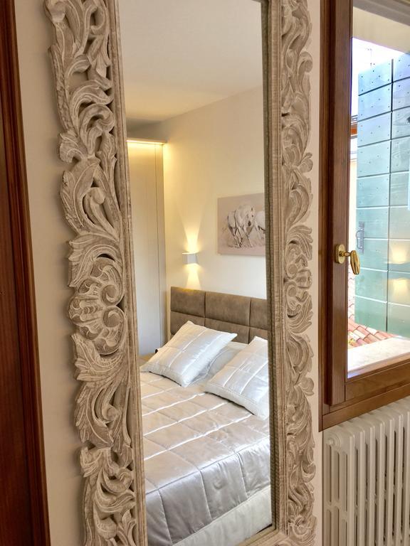 La Loggia Al Duomo - Treviso Apartment ภายนอก รูปภาพ