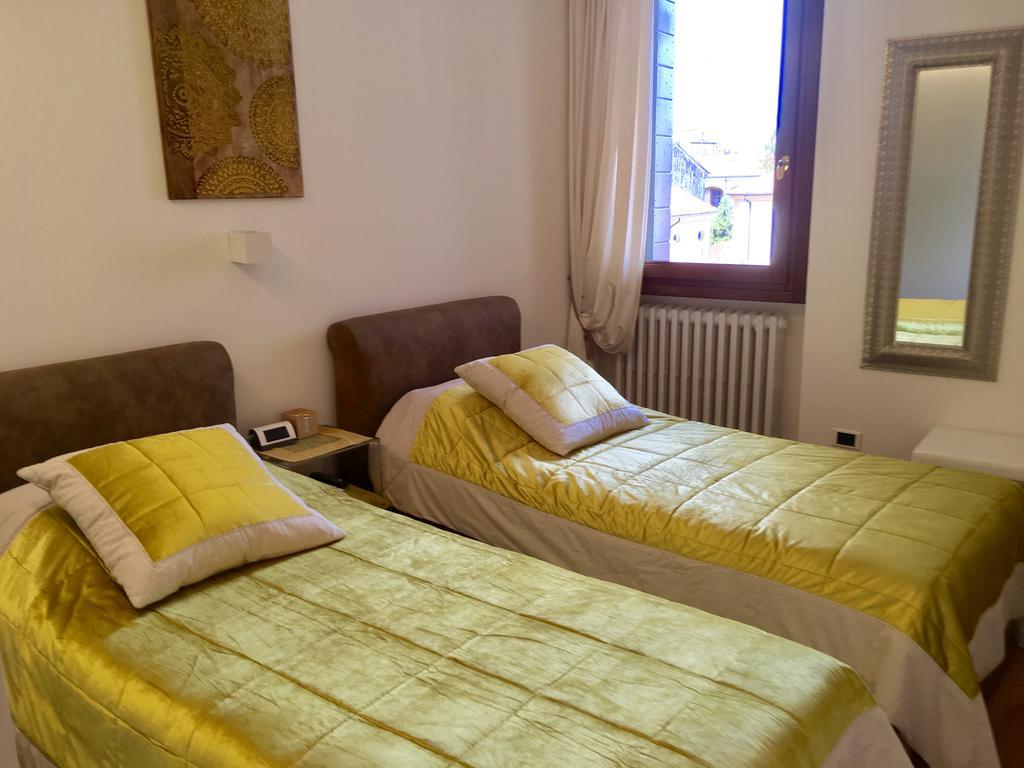 La Loggia Al Duomo - Treviso Apartment ภายนอก รูปภาพ