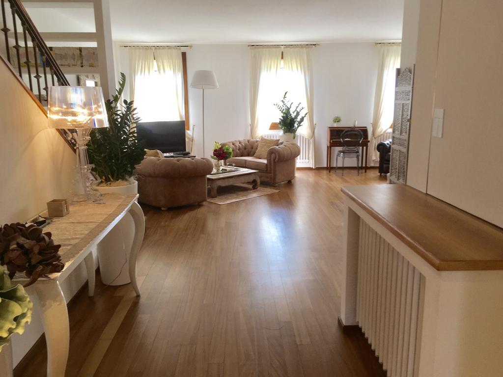 La Loggia Al Duomo - Treviso Apartment ภายนอก รูปภาพ