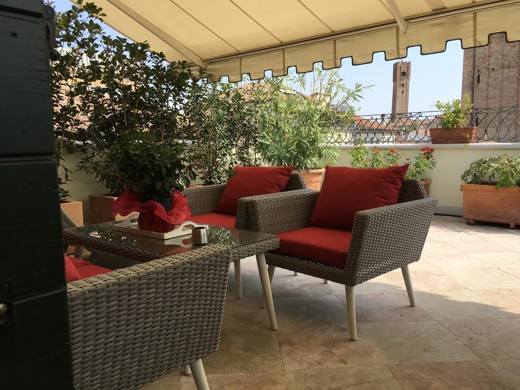 La Loggia Al Duomo - Treviso Apartment ภายนอก รูปภาพ