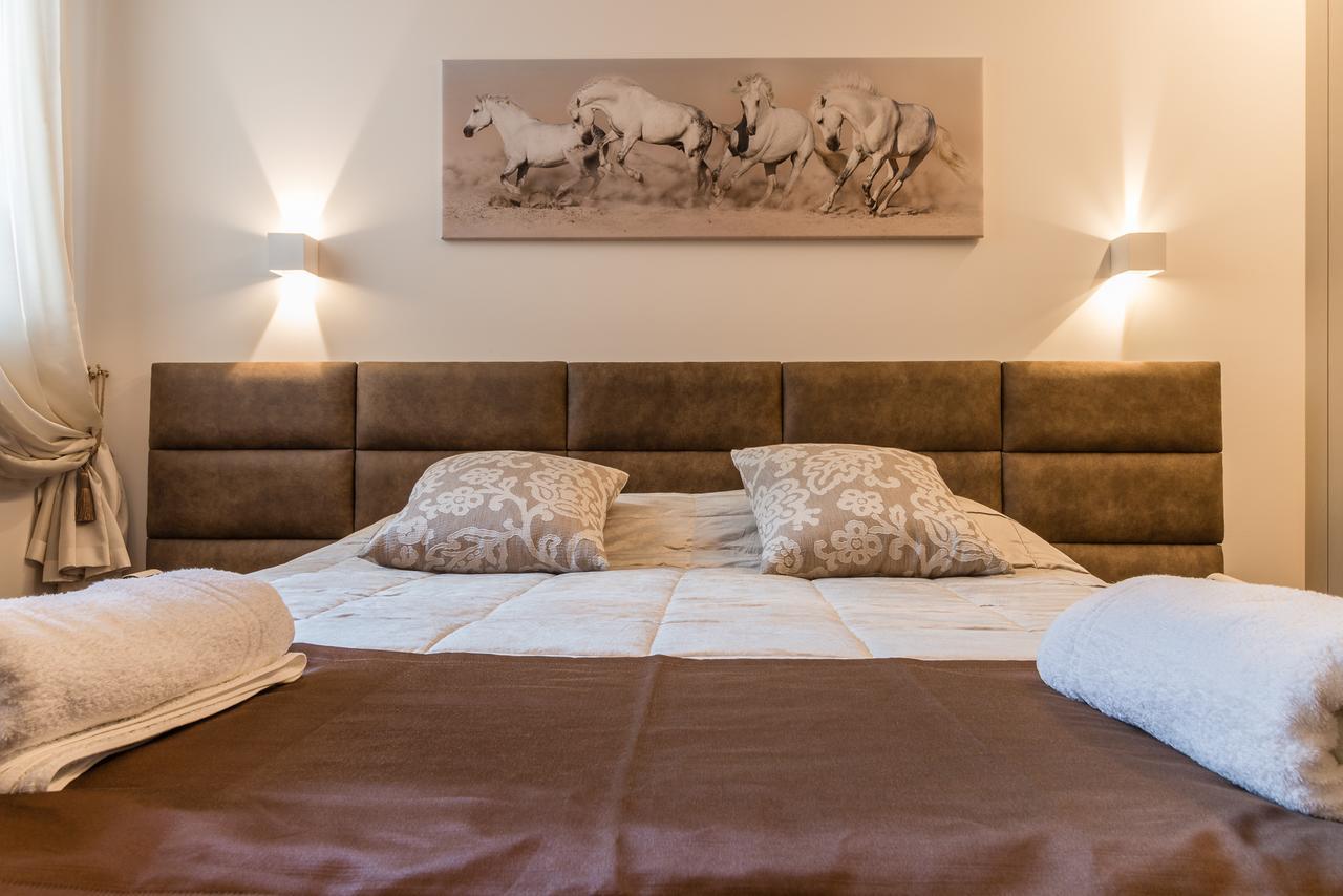 La Loggia Al Duomo - Treviso Apartment ภายนอก รูปภาพ