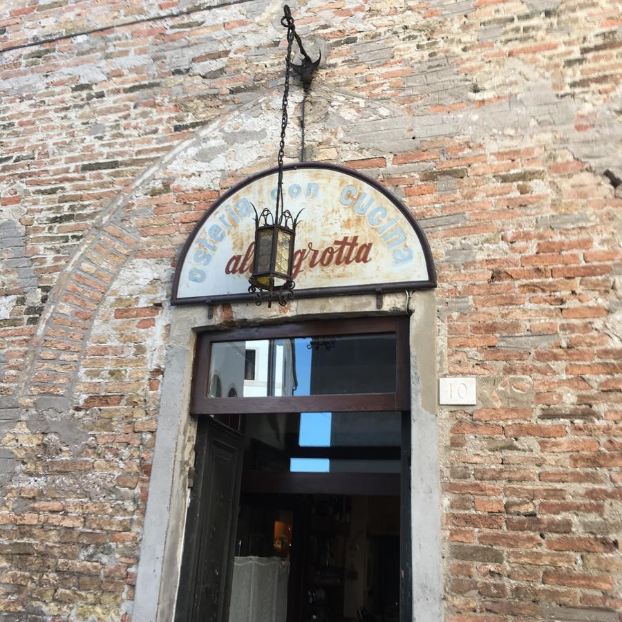 La Loggia Al Duomo - Treviso Apartment ภายนอก รูปภาพ